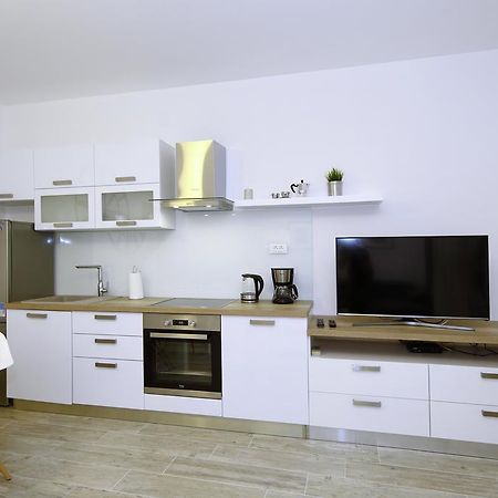 First Floor Zadar Apartment Kültér fotó