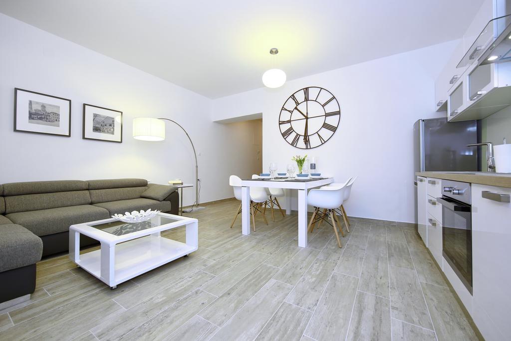 First Floor Zadar Apartment Kültér fotó