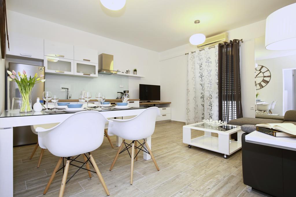 First Floor Zadar Apartment Kültér fotó