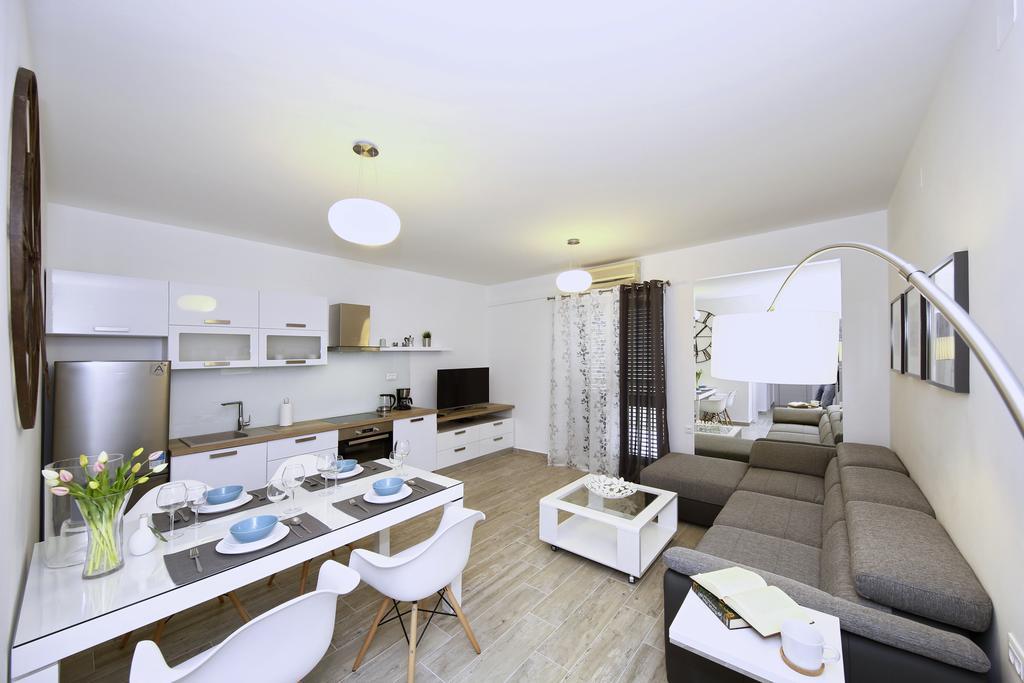 First Floor Zadar Apartment Kültér fotó